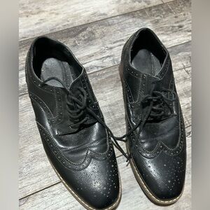 Van Heusen Black Men's Oxford Shoes